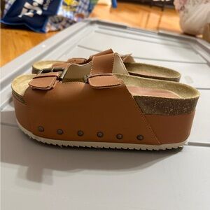 INTENTIONALLY BLANK Tan Leather Platform Sandals